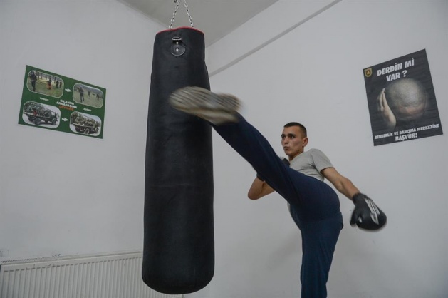 Bulutların üzerinde vatan savunması - 24