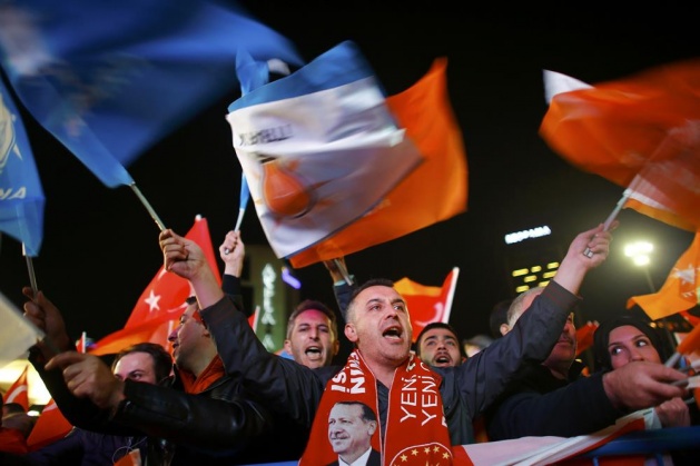 Ak Parti tek başına iktidar - 1