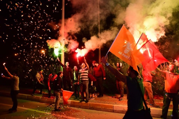 Ak Parti tek başına iktidar - 7