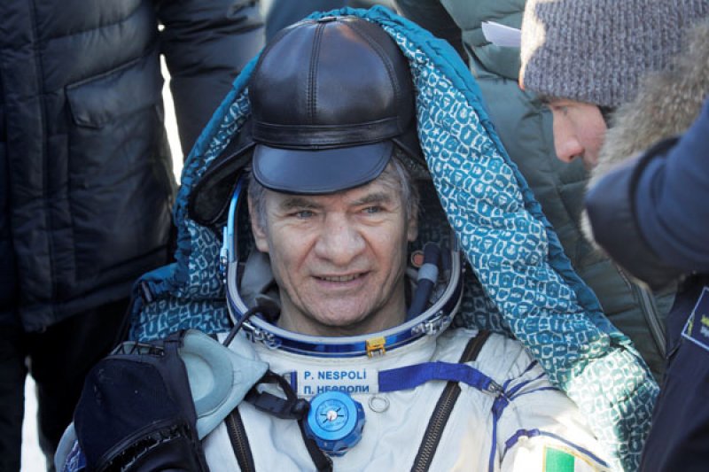 Üç astronot uzaydan dönüş yaptı - 0
