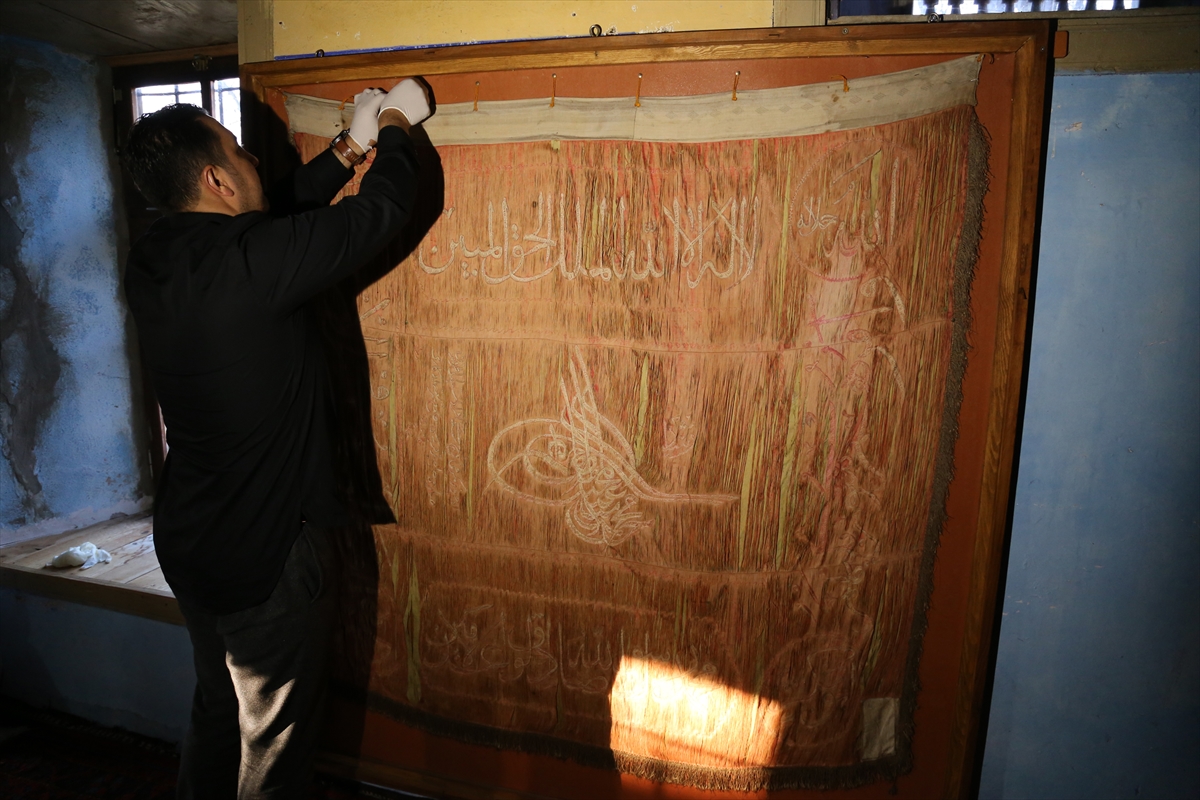 Sultan Reşat'ın sancağı restorasyon için müzede - 0