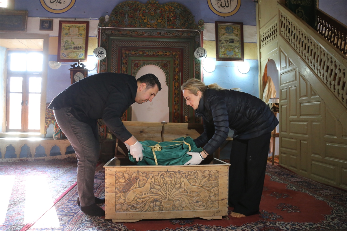 Sultan Reşat'ın sancağı restorasyon için müzede - 0