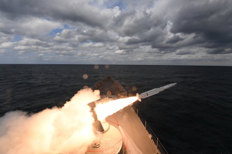 Yüzen ordu, 'TCG Yıldırım' - 3