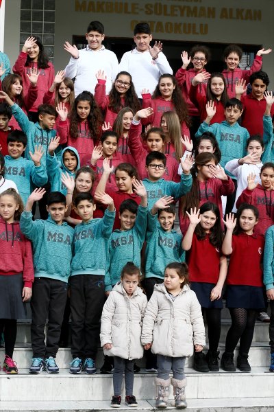 33 ikiz ve bir üçüz öğrencili okul Guinnes'a aday olacak - 4