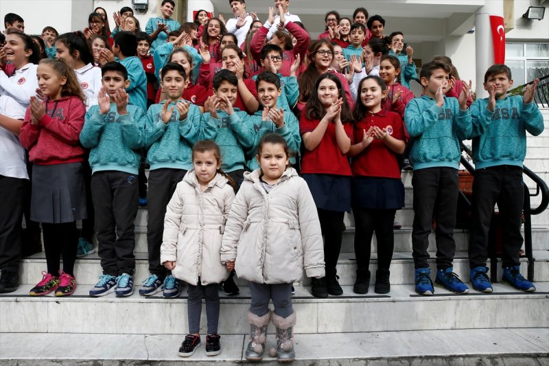 33 ikiz ve bir üçüz öğrencili okul Guinnes'a aday olacak - 5