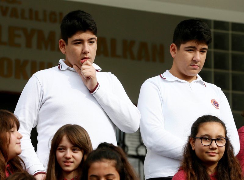 33 ikiz ve bir üçüz öğrencili okul Guinnes'a aday olacak - 8