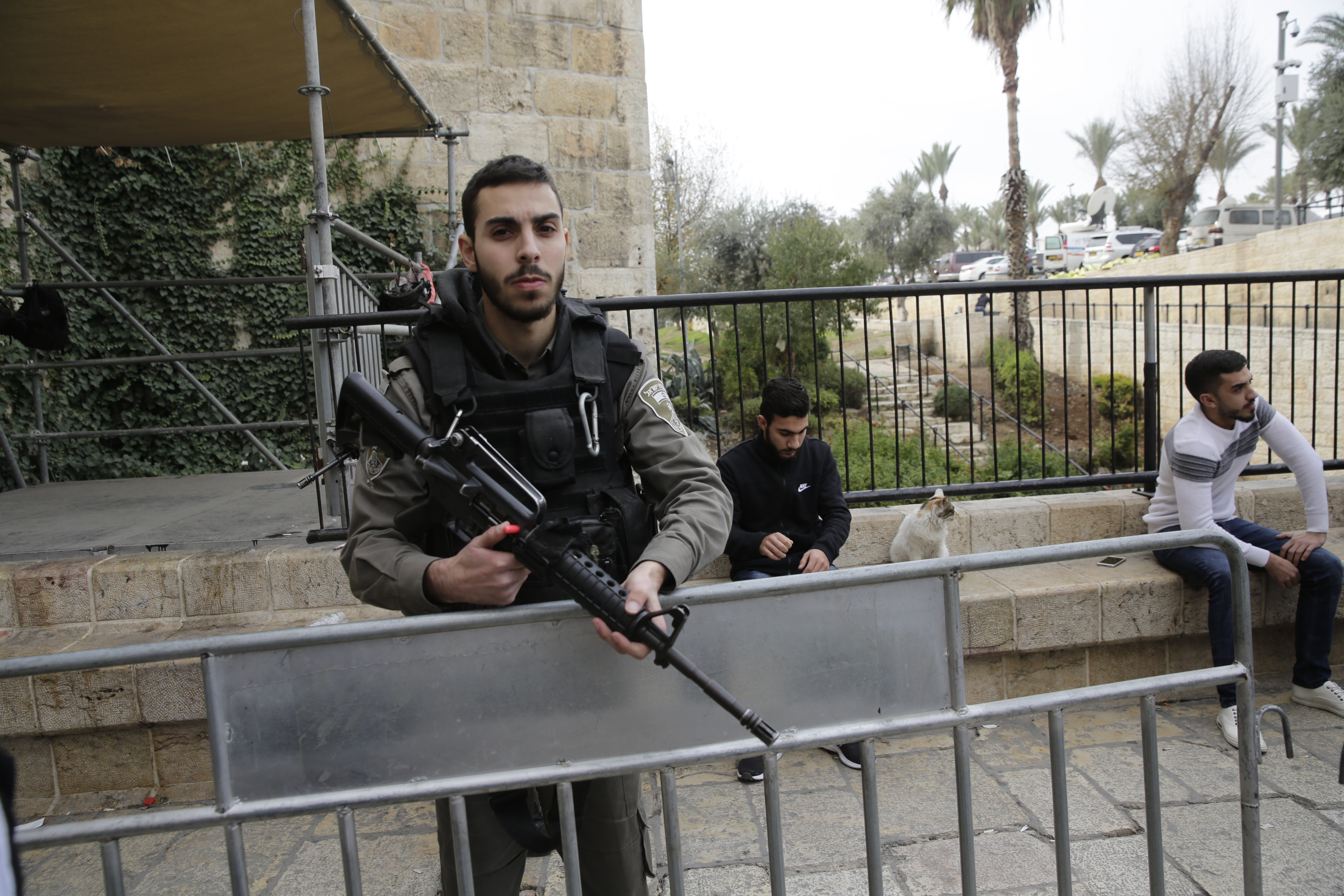 İsrail güçleri Kudüs'ün Amud kapısı önünde! - 0