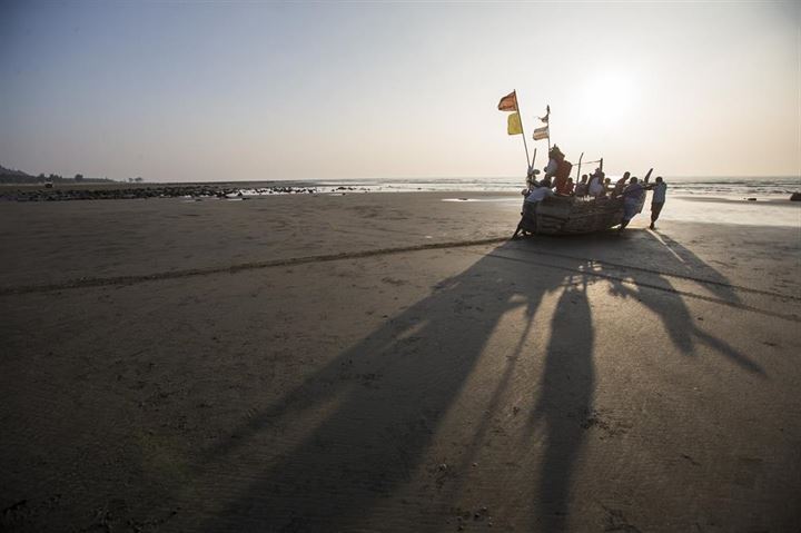 Bambudan tekneyle okyanusta ekmek kavgası - 3