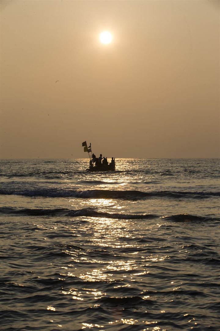 Bambudan tekneyle okyanusta ekmek kavgası - 6