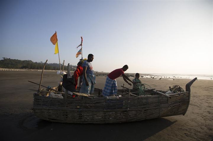 Bambudan tekneyle okyanusta ekmek kavgası - 9