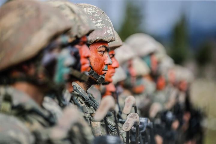 Komandolardan zorlu tatbikat - 1