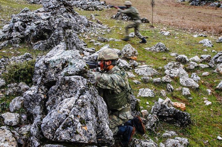 Komandolardan zorlu tatbikat - 14