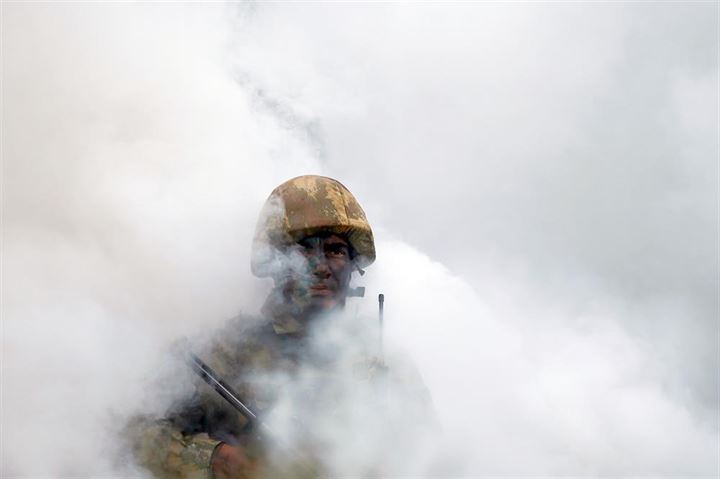 Komandolardan zorlu tatbikat - 24