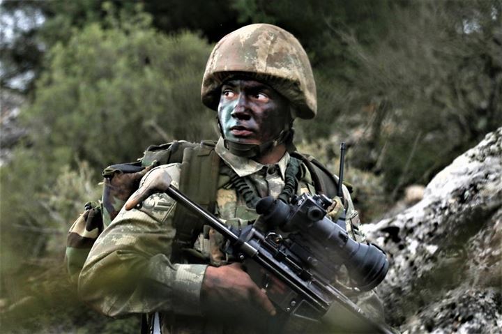 Komandolardan zorlu tatbikat - 50