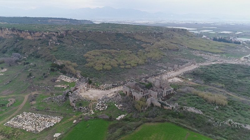 Antik Kent Perge keşfedilmeyi bekliyor - 8