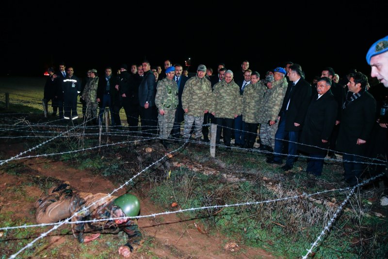Başbakan Yıldırım komandoların eğitimini izledi - 21