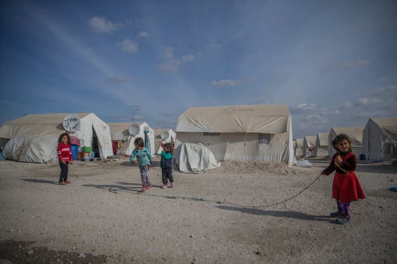 11 bin Suriyeli çocuk Şanlıurfa'da çadır kentte - 4