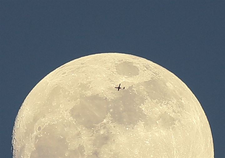 Afrin bölgesinde uçan İHA böyle görüntülendi - 0