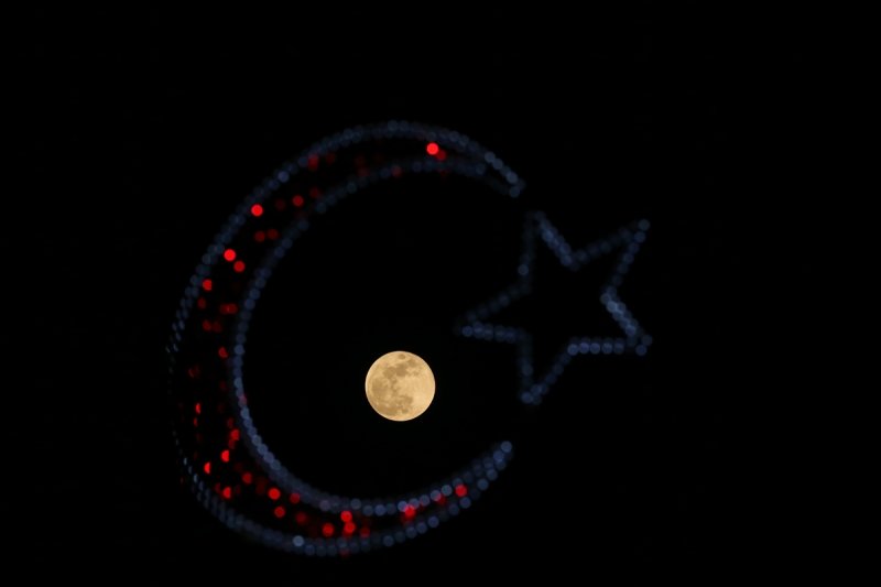 Süper Kanlı Mavi Ay'dan ilk kareler - 0