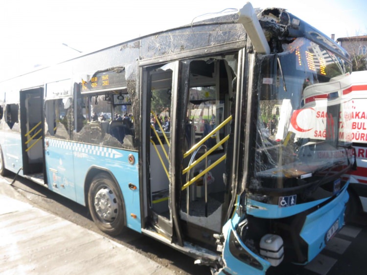 Üsküdar'da otobüs faciası: Ölü ve yaralılar var! - 19