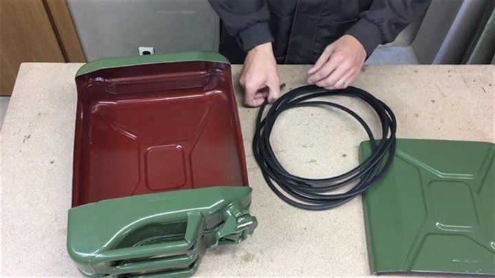 Benzin bidonuyla buzdolabı yaptı - 15