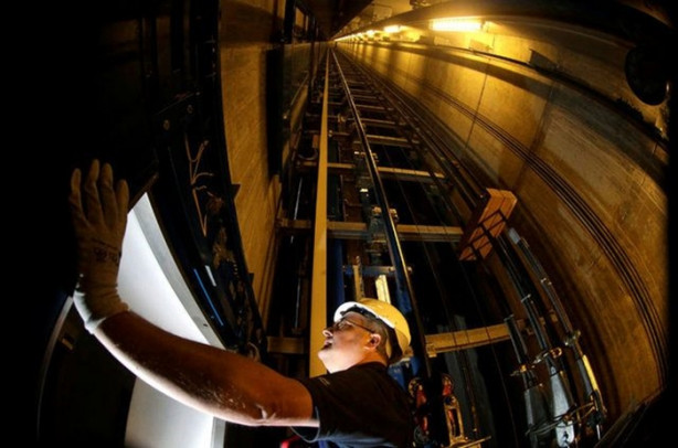 Düşen asansörde nasıl hayatta kalınır? - 3