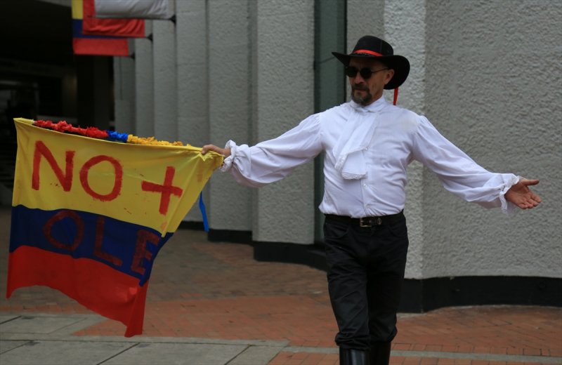 Kolombiya'da boğa güreşi protesto edildi - 7