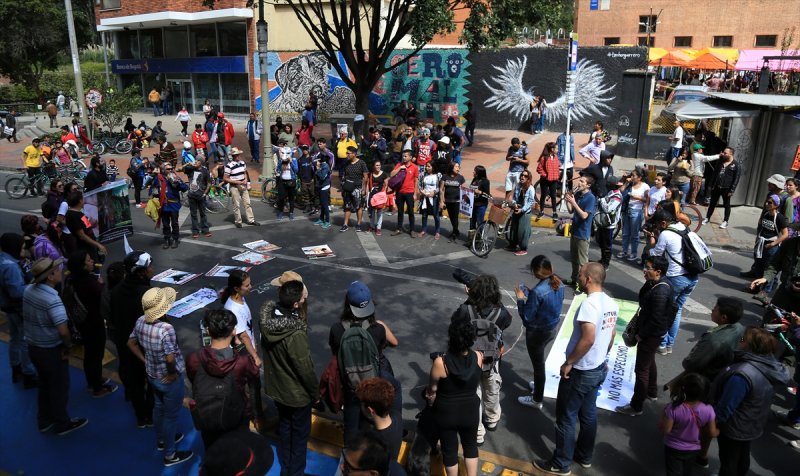 Kolombiya'da boğa güreşi protesto edildi - 10