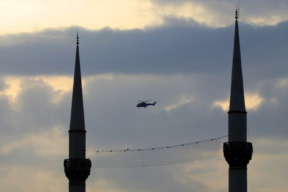 Sınır hattında askeri araç sevkiyatı devam ediyor - 1