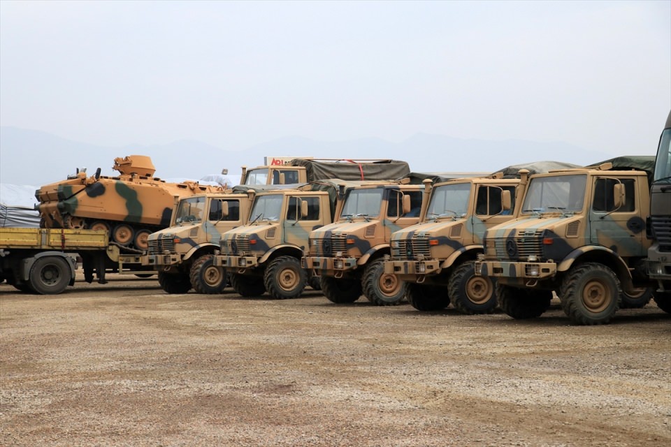 Sınır hattında askeri araç sevkiyatı devam ediyor - 15
