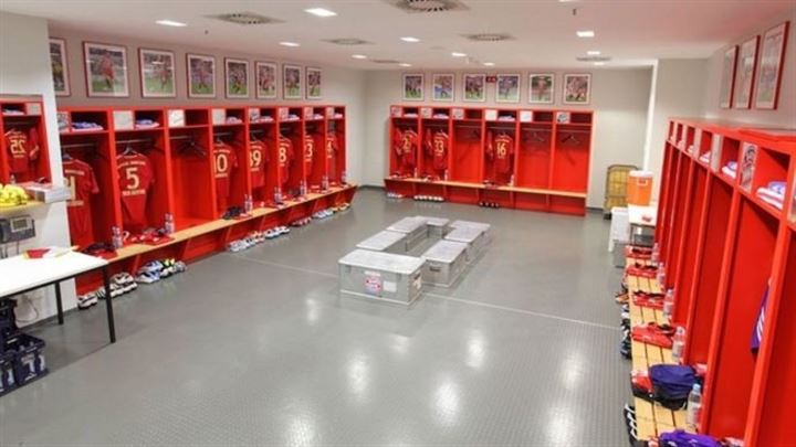Dev futbol kulüplerinin soyunma odaları - 3