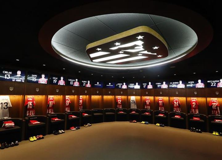 Dev futbol kulüplerinin soyunma odaları - 9