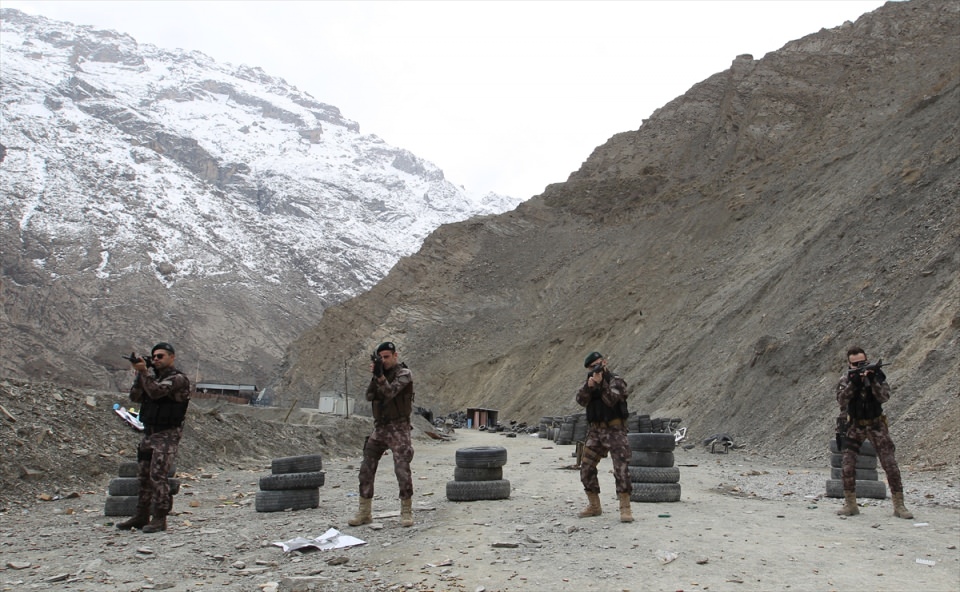 Onları 'Özel harekatçılar' yetiştiriyor! - 3