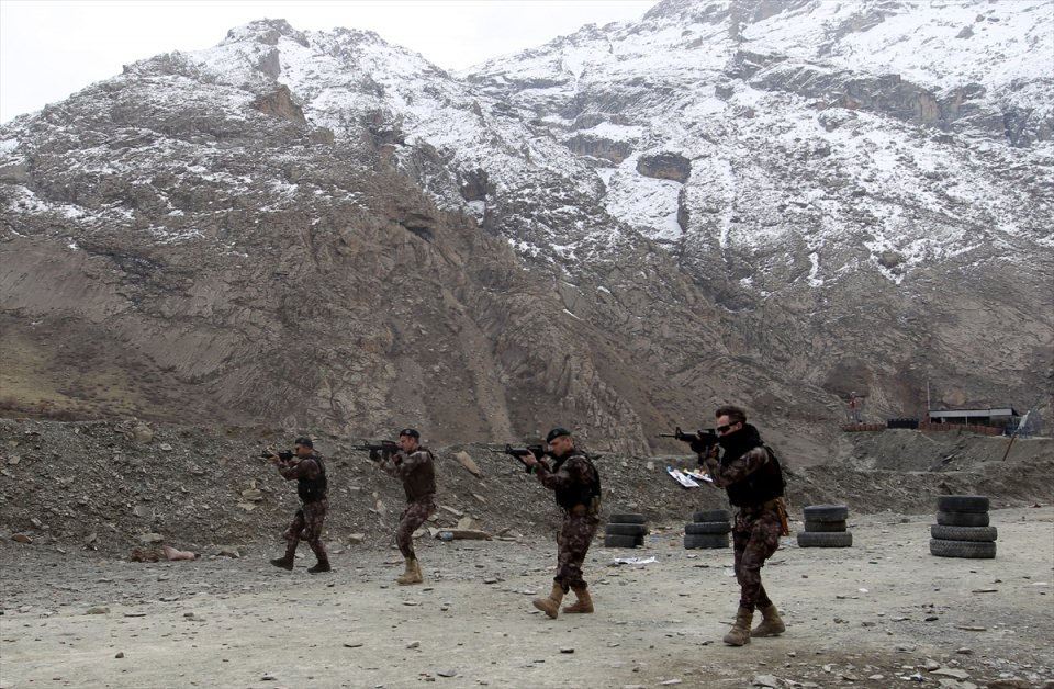 Onları 'Özel harekatçılar' yetiştiriyor! - 8