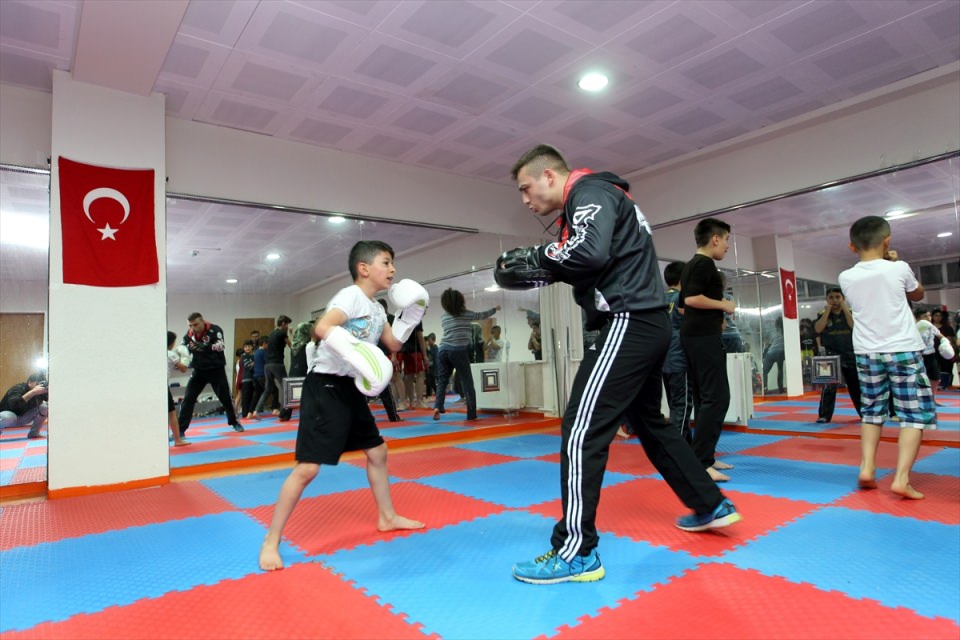 Onları 'Özel harekatçılar' yetiştiriyor! - 19