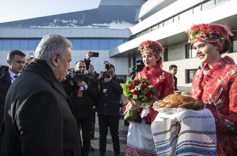 Başbakan Yıldırım, Belarus'ta ekmek ve tuzla karşılandı - 9