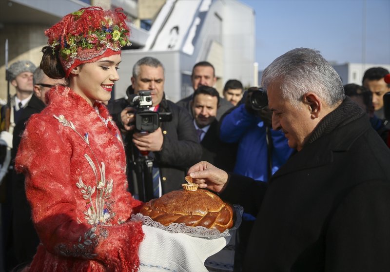 Başbakan Yıldırım, Belarus'ta ekmek ve tuzla karşılandı - 19