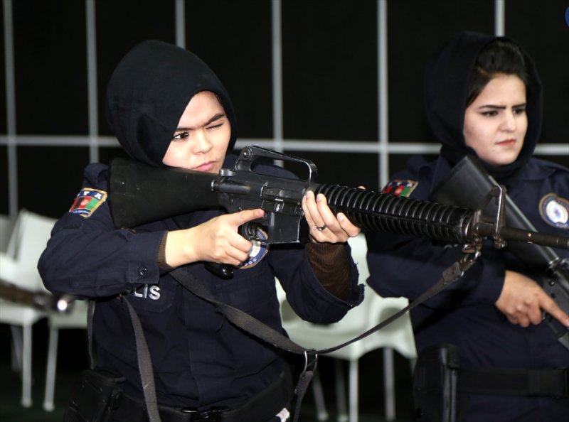 Türk polisi Afgan kadınlara eğitim veriyor - 9