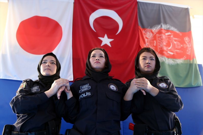 Türk polisi Afgan kadınlara eğitim veriyor - 12