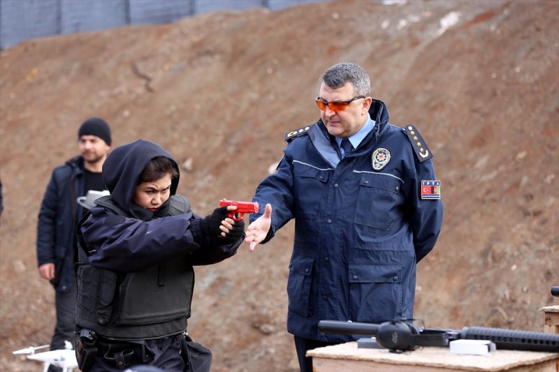 Türk polisi Afgan kadınlara eğitim veriyor - 23