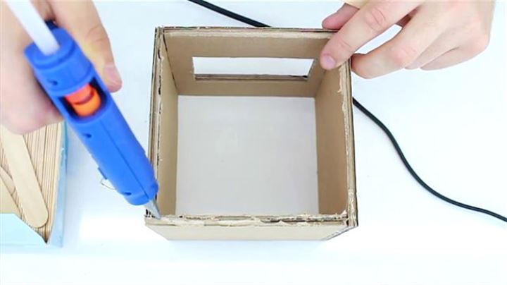 Evdeki malzemelerden klima yaptı - 12