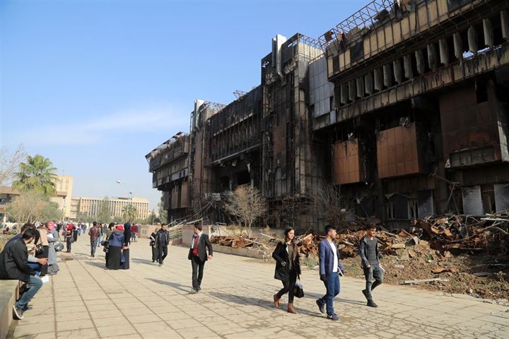 Harabeye dönen üniversitede eğitim devam ediyor - 6