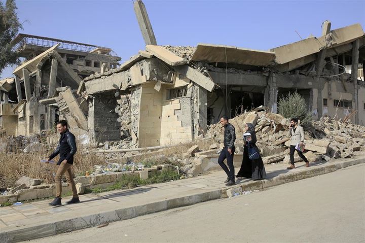 Harabeye dönen üniversitede eğitim devam ediyor - 11