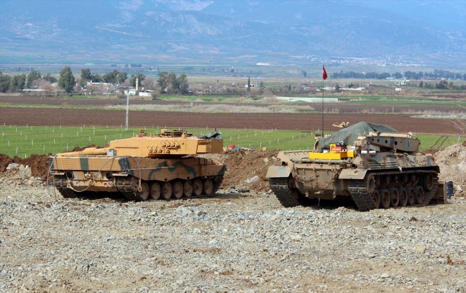 Terör mevzileri topçu birliklerince vuruluyor - 12