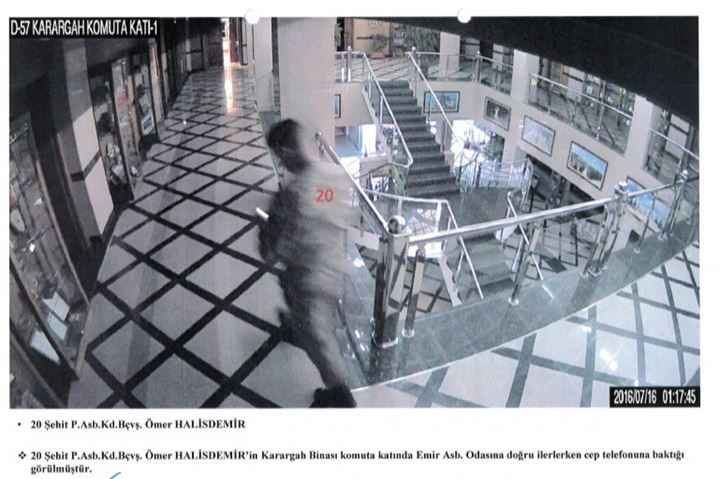 Şehit Halisdemir'in son görüntüleri ortaya çıktı - 18