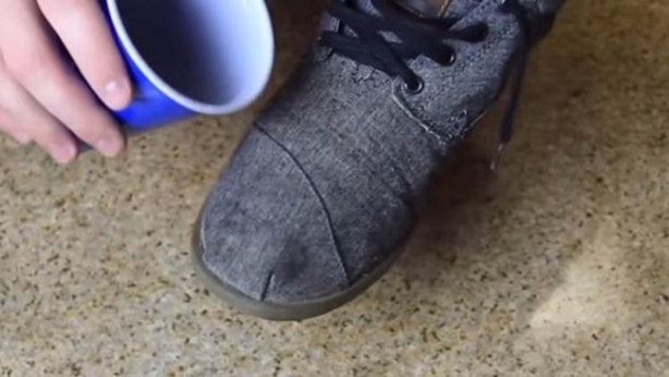 Ayakkabılarınızı su geçirmez yapmak çok basit! - 10