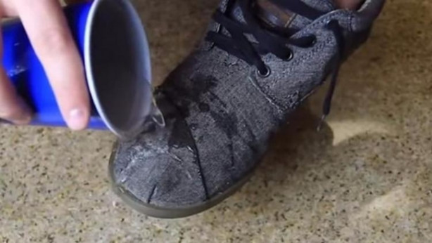 Ayakkabılarınızı su geçirmez yapmak çok basit! - 12