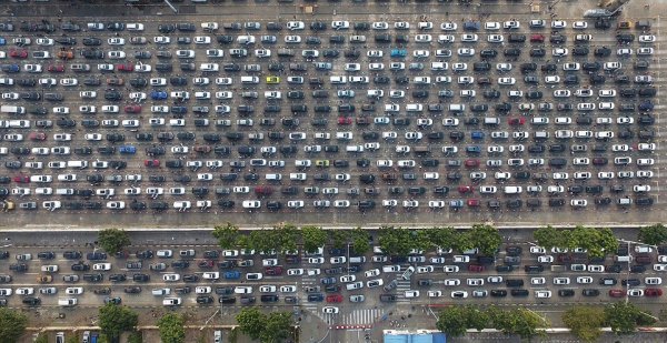 Çin'de feribot kuyruğu - 0