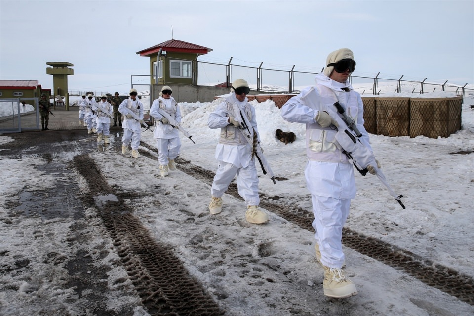 'Hudut kartalları' eksi 20 derecede vatan nöbetinde - 15