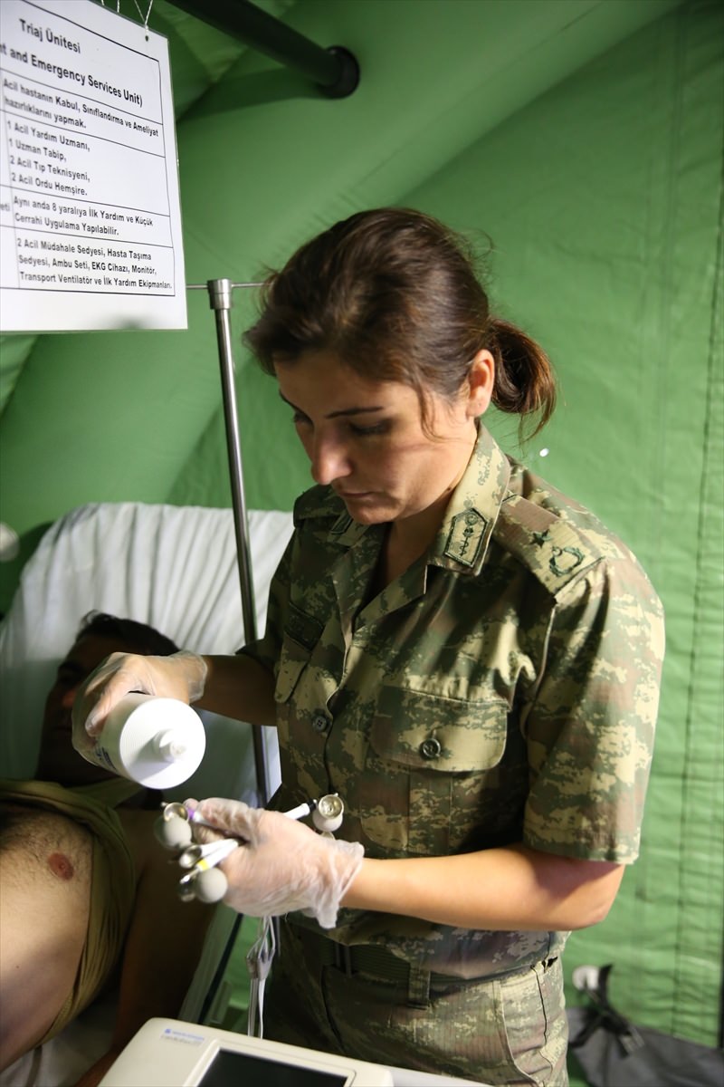 TSK'dan sınıra seyyar ilk yardım hastanesi - 7